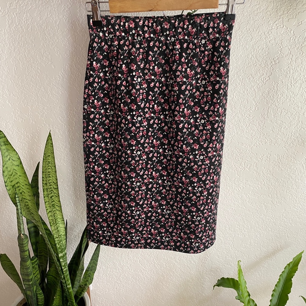 Cute floral print pencil skirt